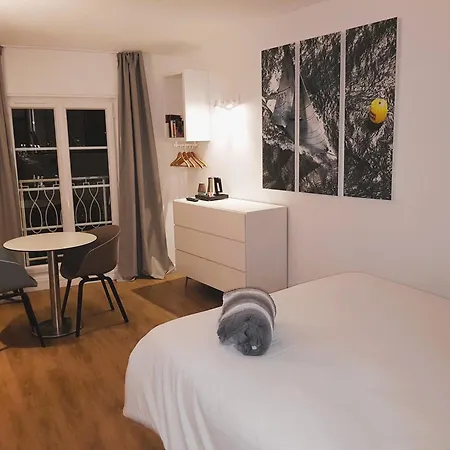 La Marine, Vieux Port 2* 拉罗歇尔
